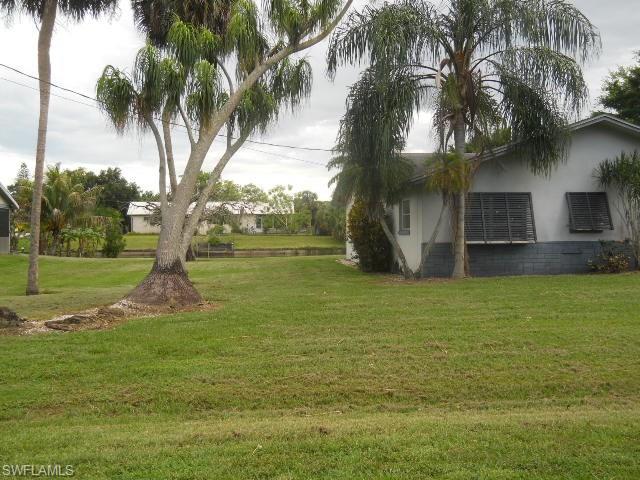 FORT MYERS SHORES - Residential