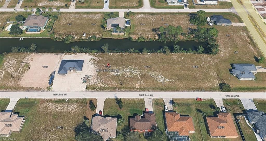 CAPE CORAL - Land