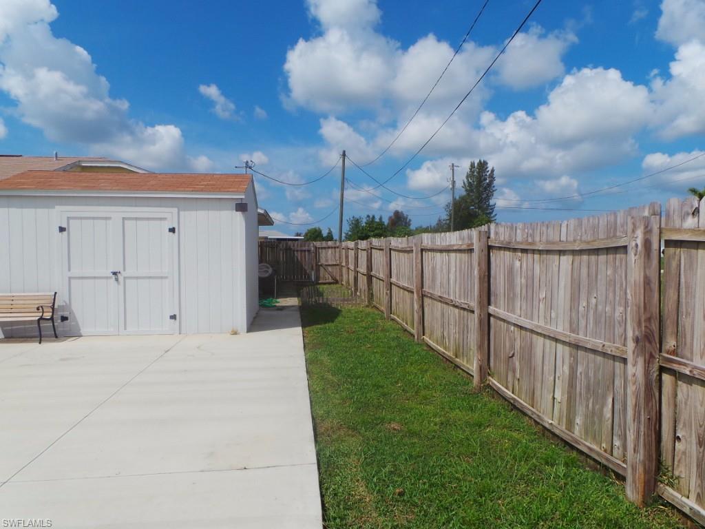 CAPE CORAL - Residential