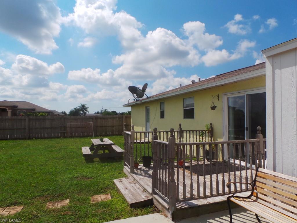CAPE CORAL - Residential