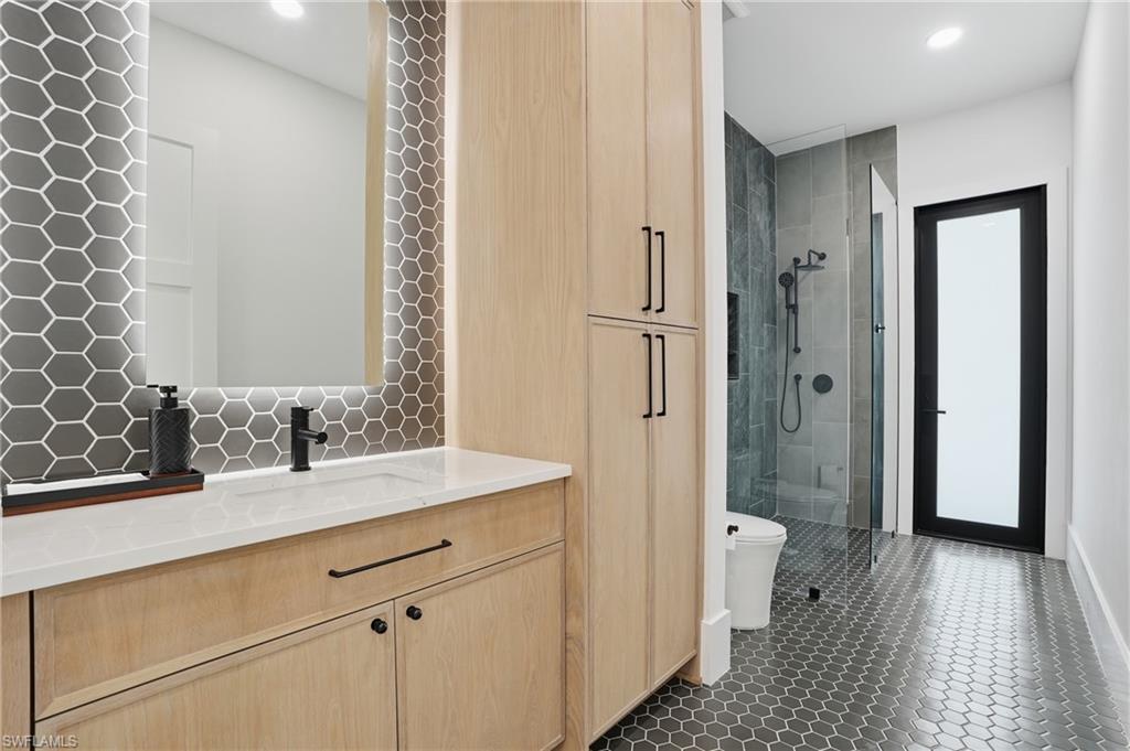 QUAIL CREEK - Residential