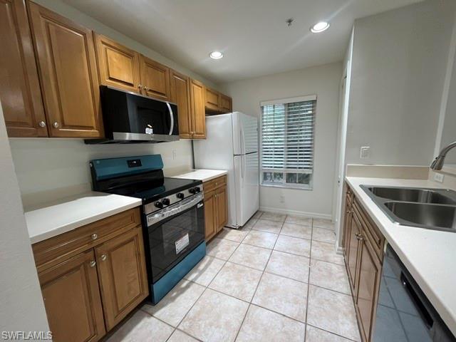 VILLAGE OF STONEYBROOK - Residential Lease