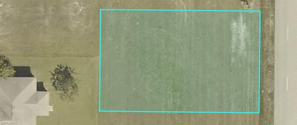 Fabulous lot in a great area!  Perfect spot to build your new home.  Located in North 8 Assessment Zone, so it will be quite a while before the assessments are in this area.  Flood Zone X.