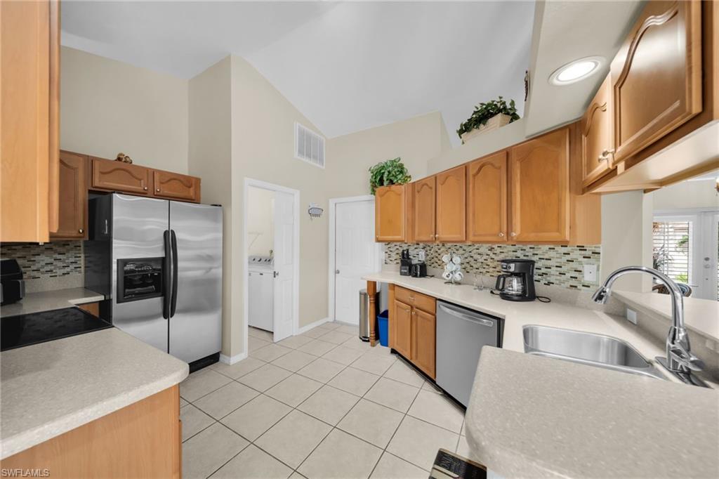 CAPE CORAL - Residential Lease