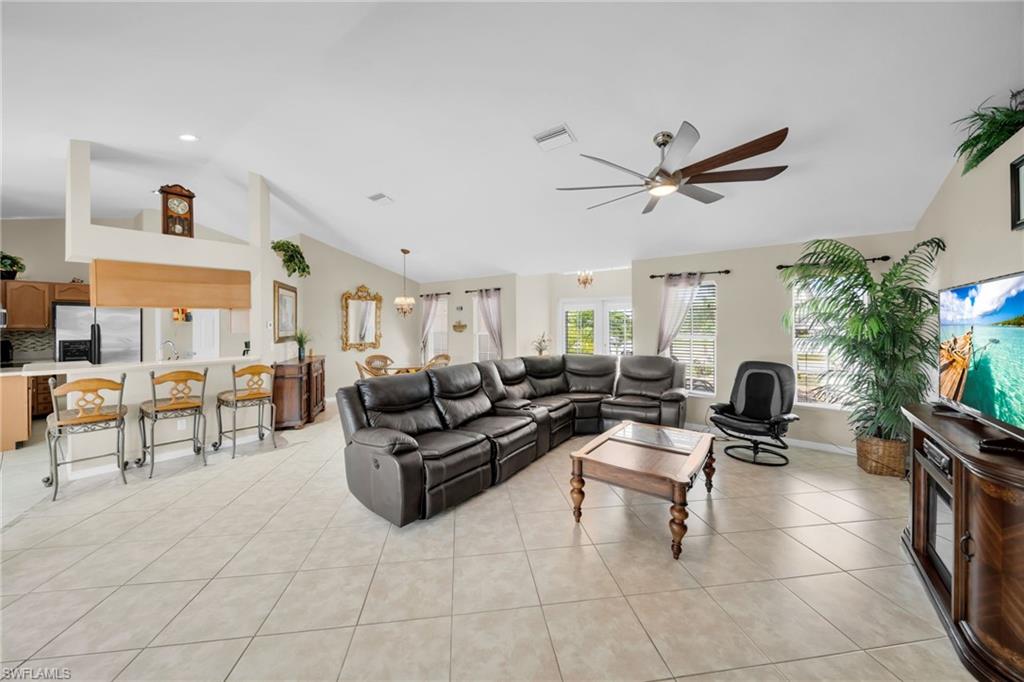 CAPE CORAL - Residential Lease