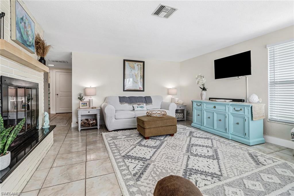 ISLAND HARBORS - Residential