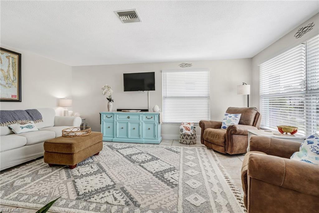ISLAND HARBORS - Residential