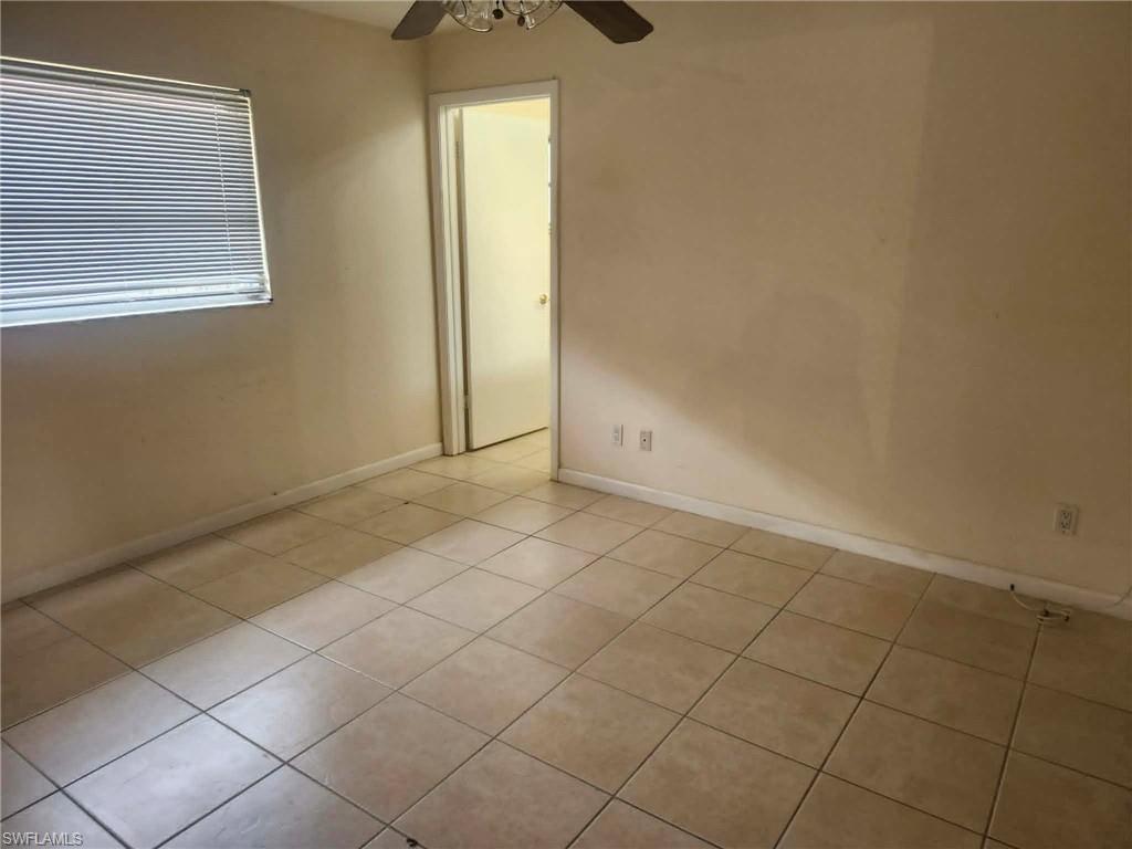 NAPLES PARK - Residential