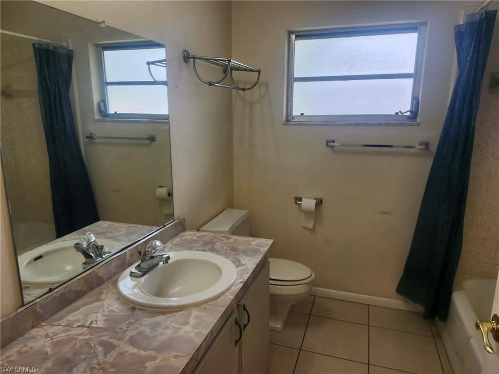 NAPLES PARK - Residential