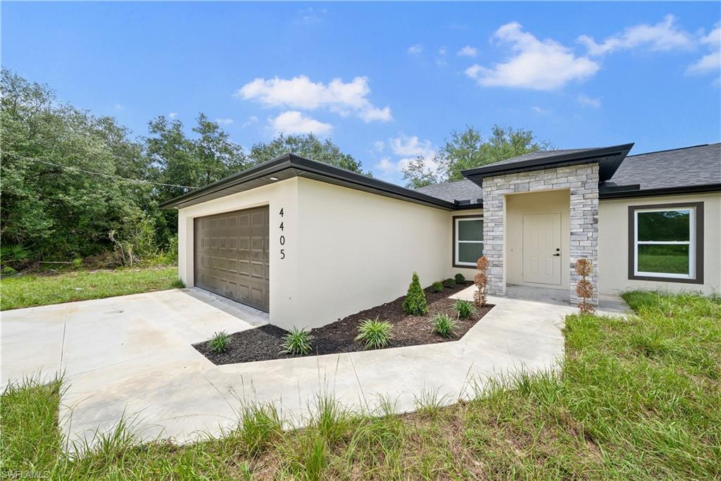 LEHIGH ACRES - Residential