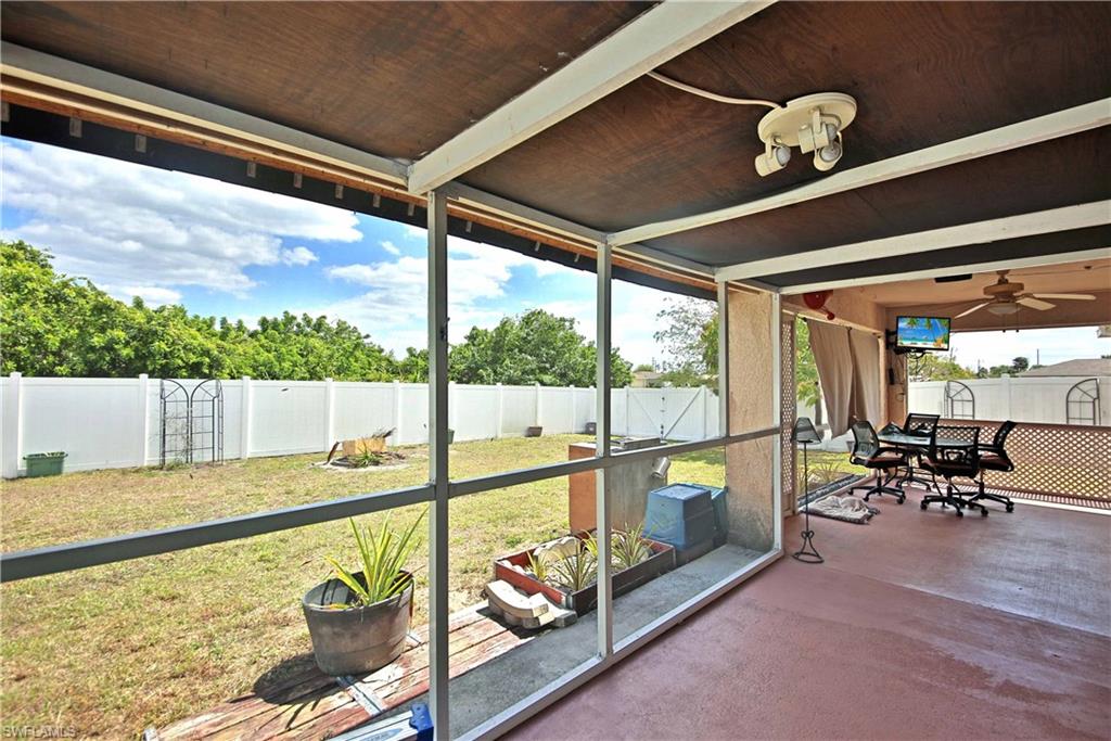 CAPE CORAL - Residential