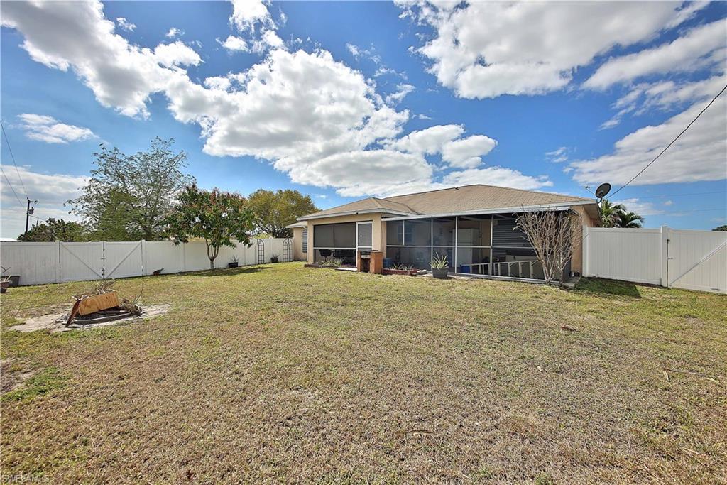 CAPE CORAL - Residential