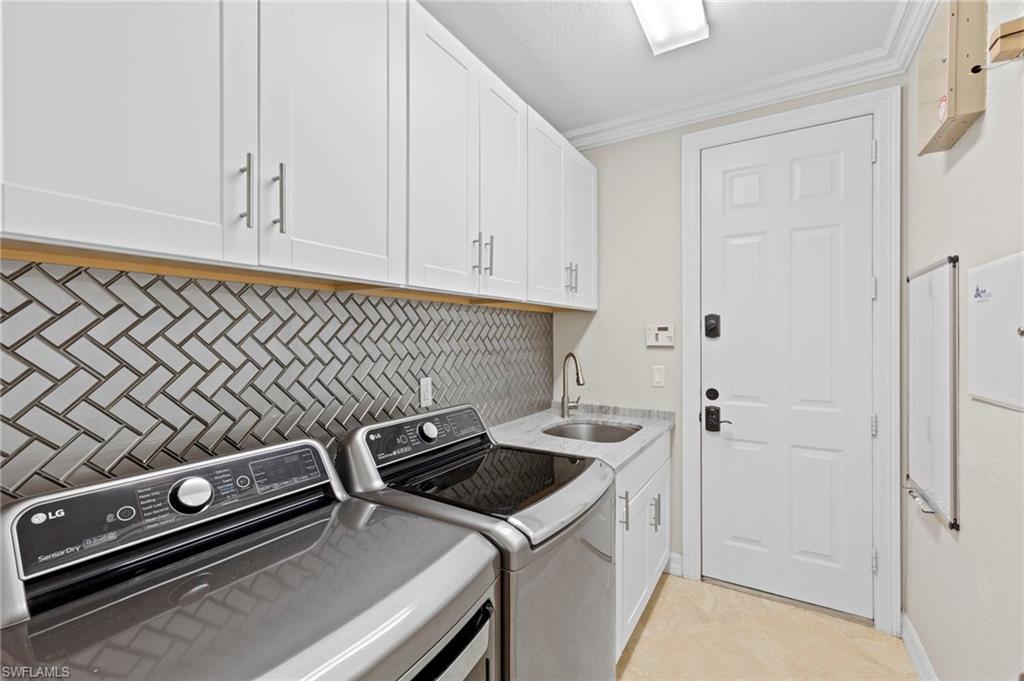 SATURNIA LAKES - Residential