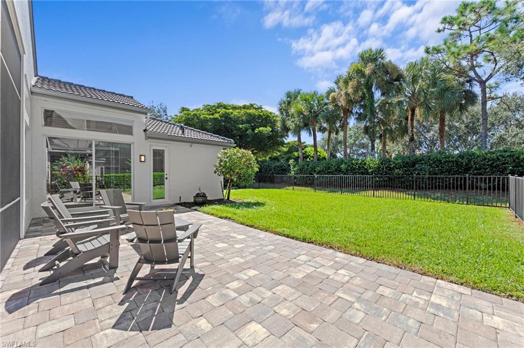 SATURNIA LAKES - Residential