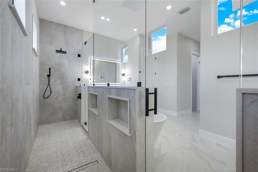 SOUTH GULF COVE - Residential