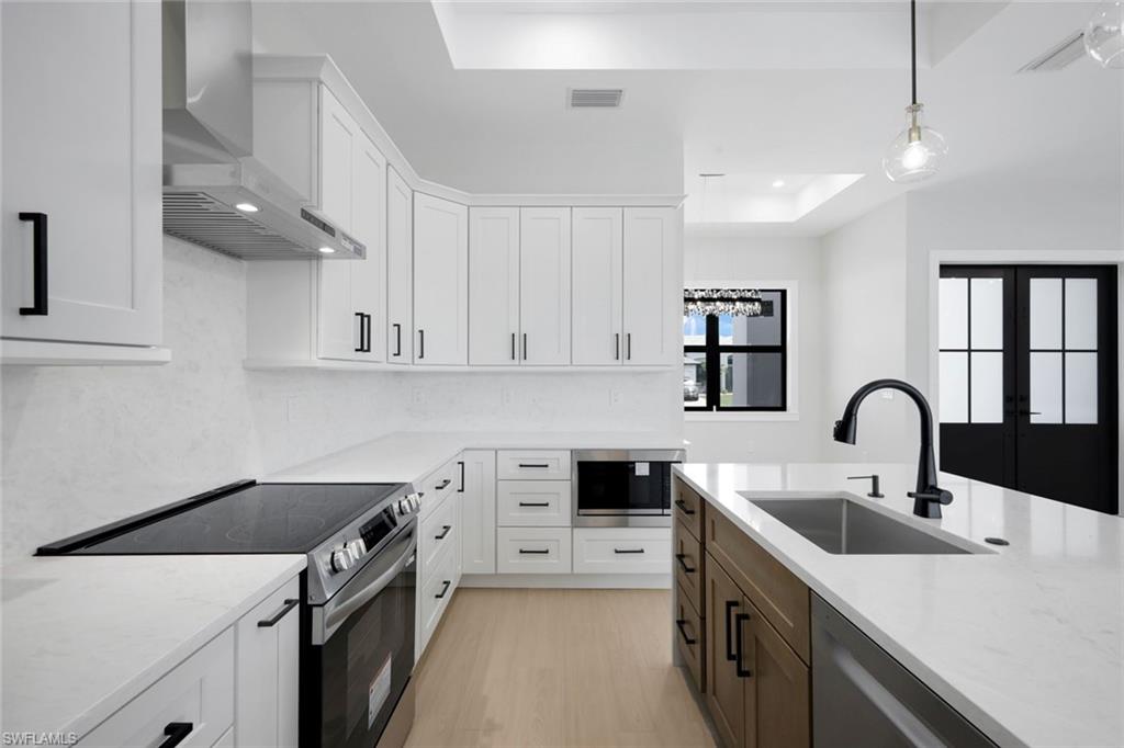 SOUTH GULF COVE - Residential