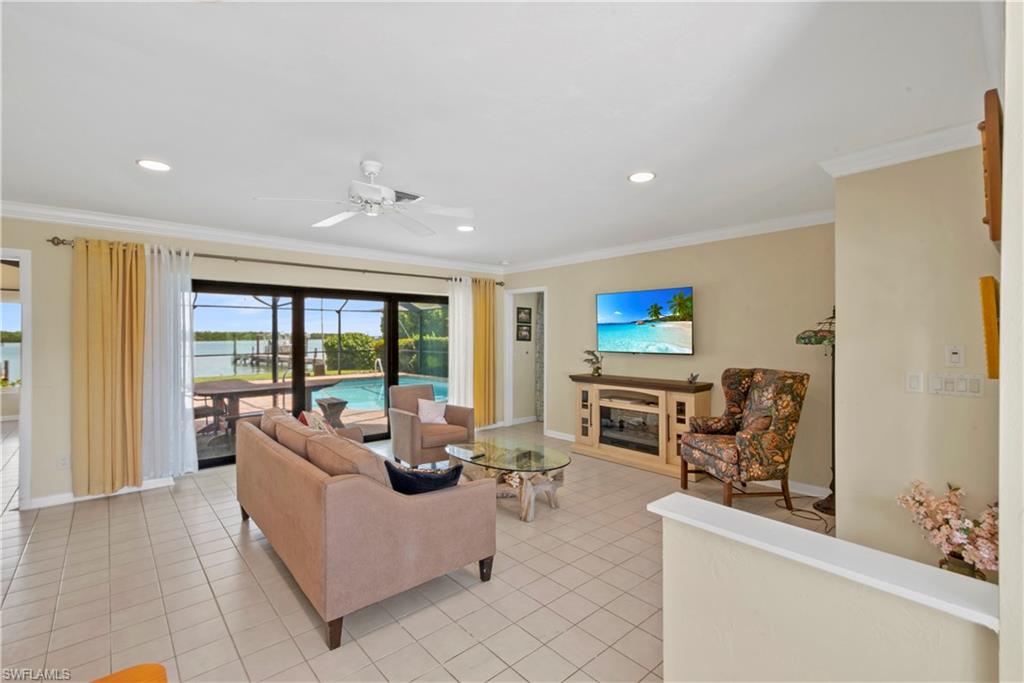 ISLES OF CAPRI - Residential