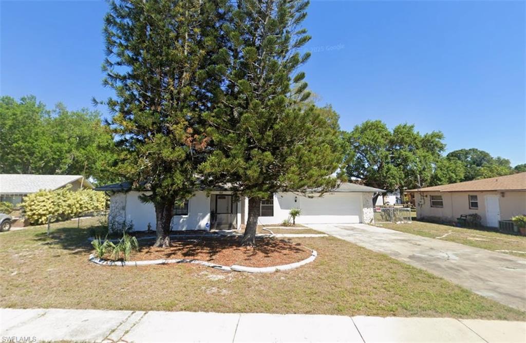 MEADOW MANORS - Residential Lease