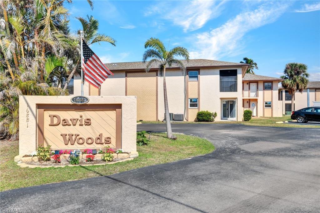 DAVIS WOODS CONDOMINIUM - Residential