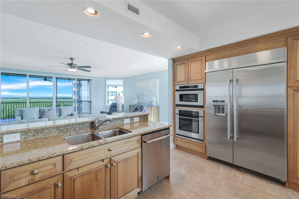 GRANDE PHOENICIAN - Residential