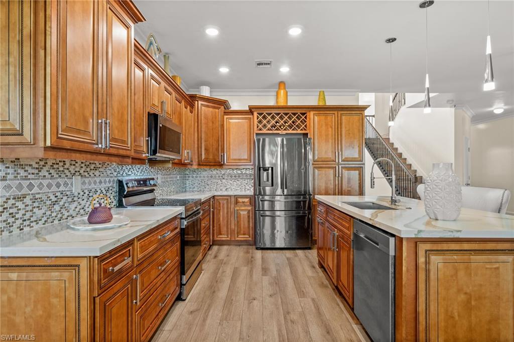 VALENCIA COUNTRY CLUB - Residential