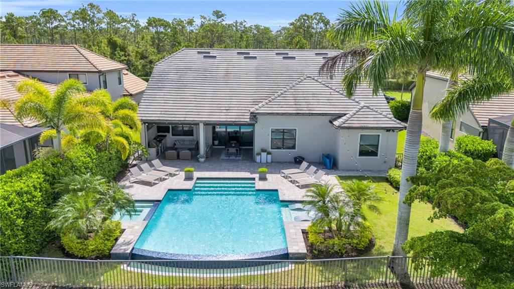 CORKSCREW SHORES - Residential