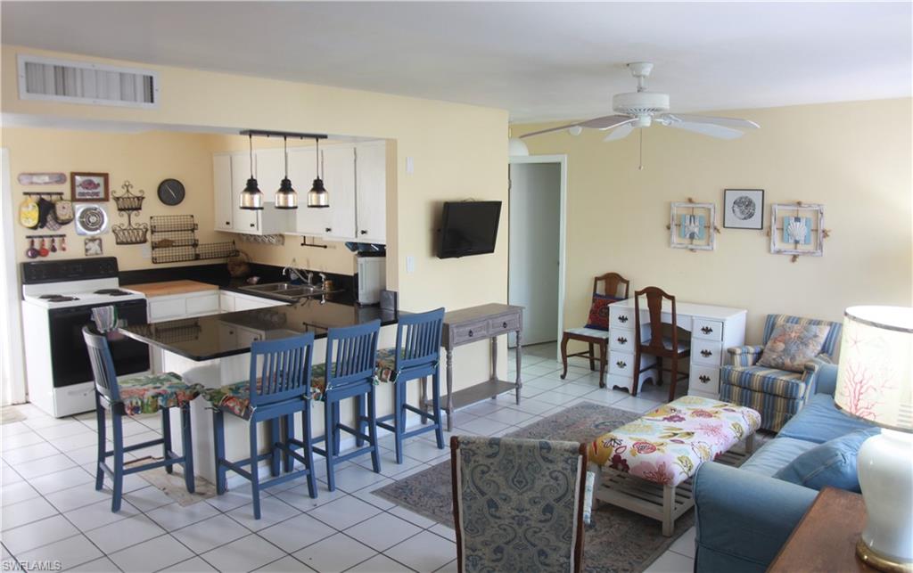 CORAL VILLAS CONDO - Residential