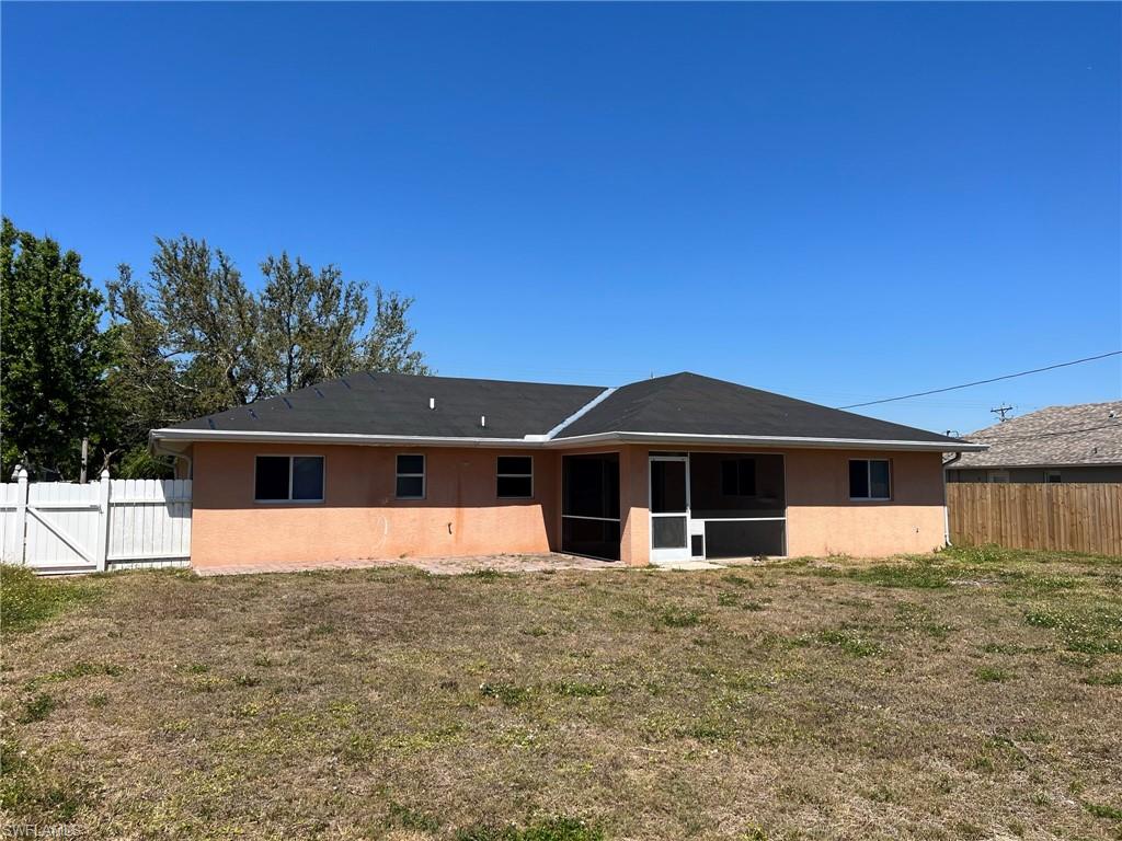 CAPE CORAL - Residential