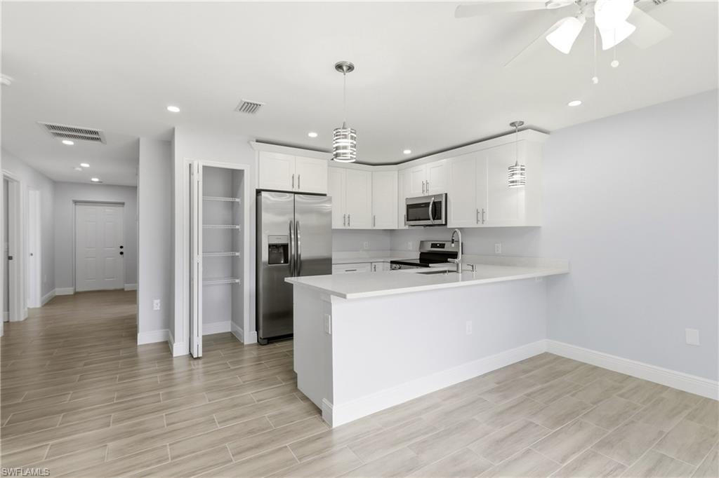 LINCOLN PARK - Residential Lease