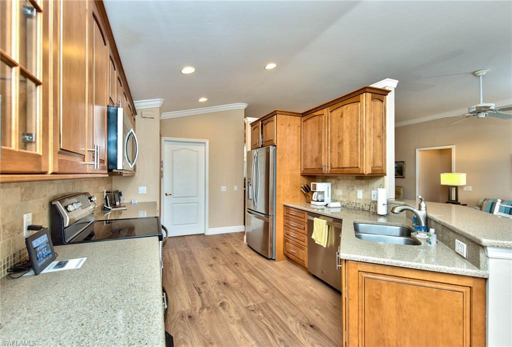 WHISPER CREEK - Residential