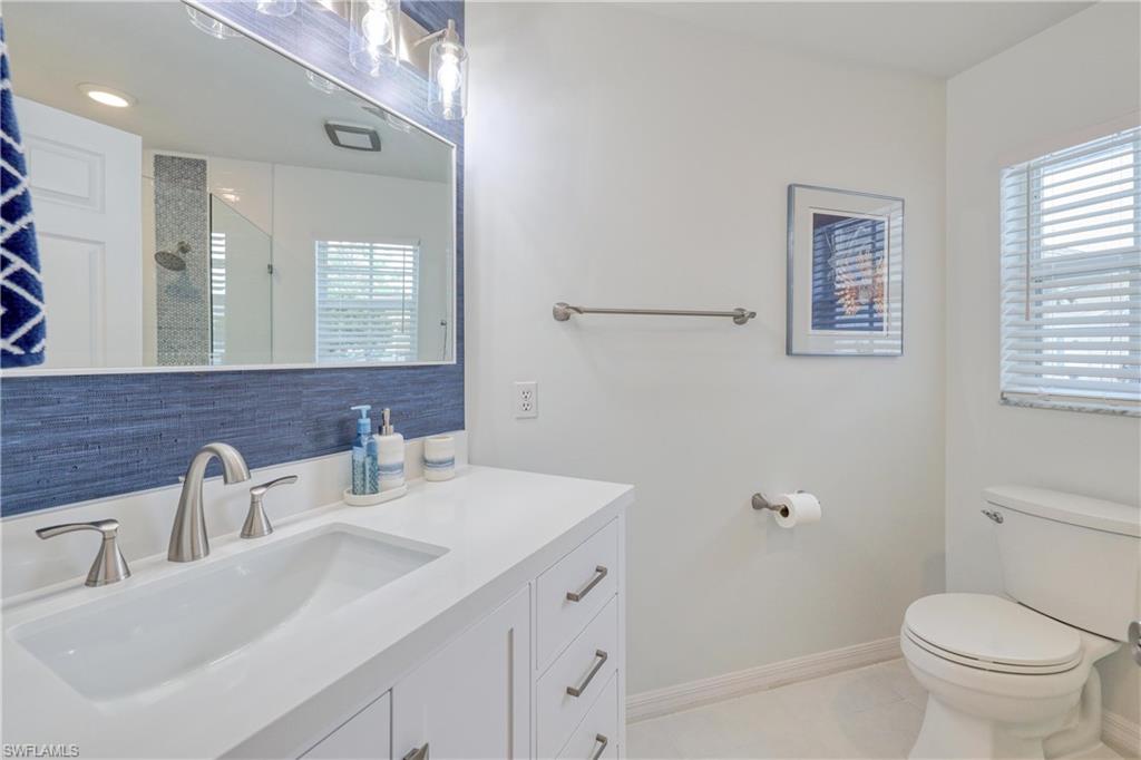 FOUNTAIN LAKES - Residential Lease