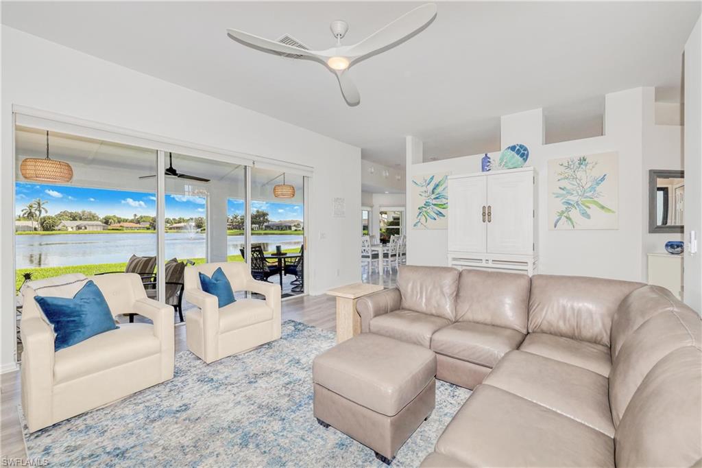 FOUNTAIN LAKES - Residential Lease