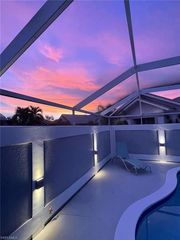LONGSHORE LAKE - Residential