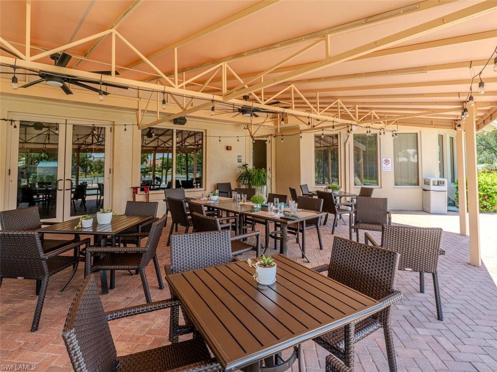 LONGSHORE LAKE - Residential