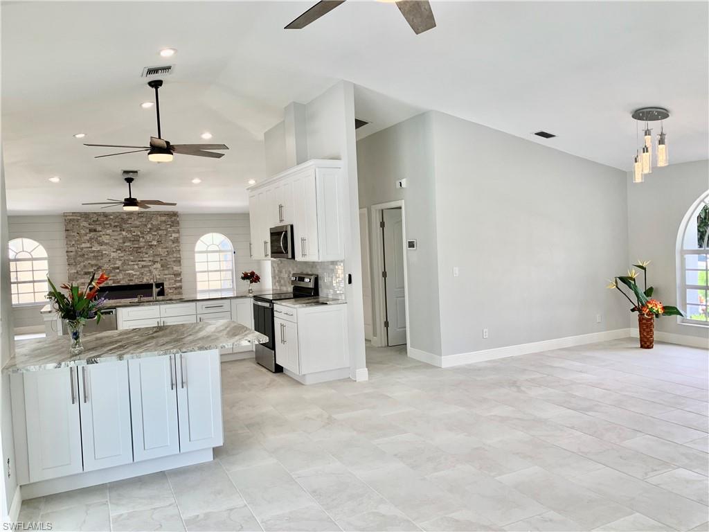 CAPE CORAL - Residential