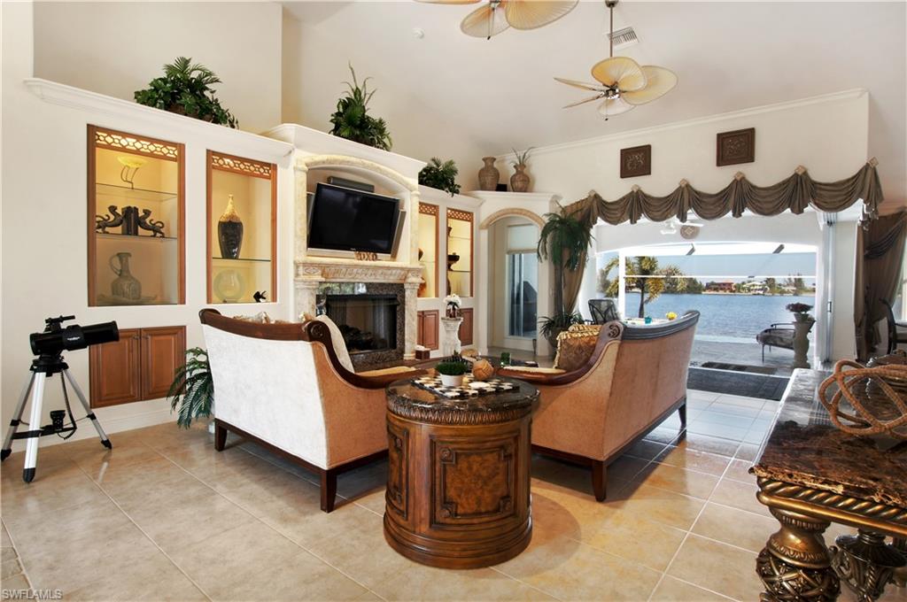 CAPE CORAL - Residential Lease