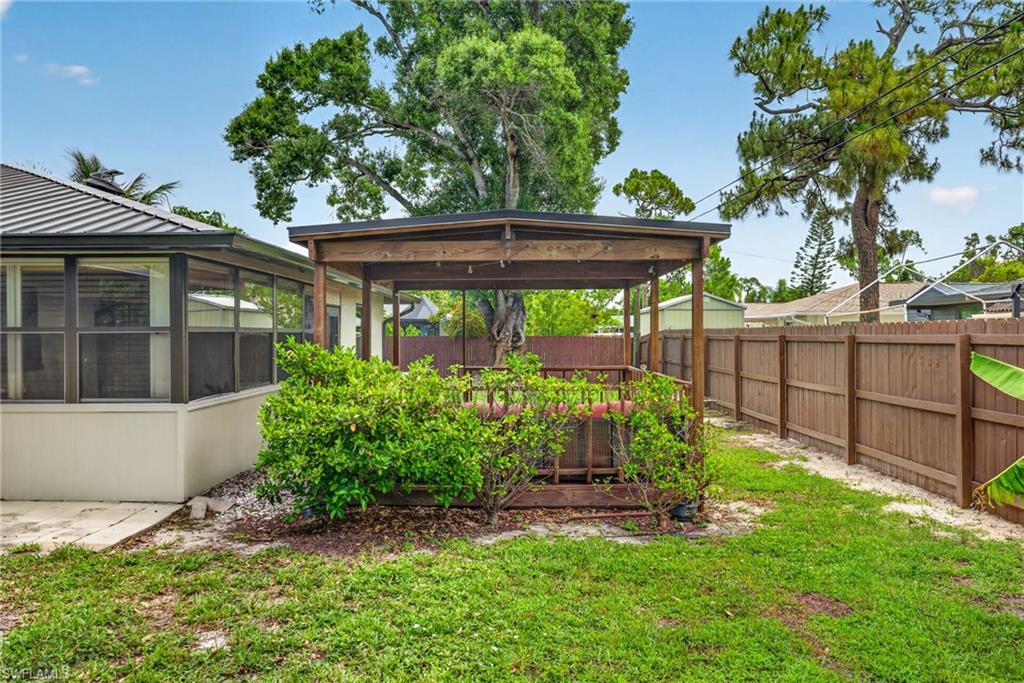 SAN CARLOS PARK - Residential Lease