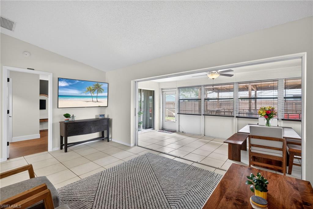 SAN CARLOS PARK - Residential Lease