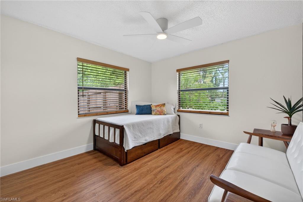 SAN CARLOS PARK - Residential Lease