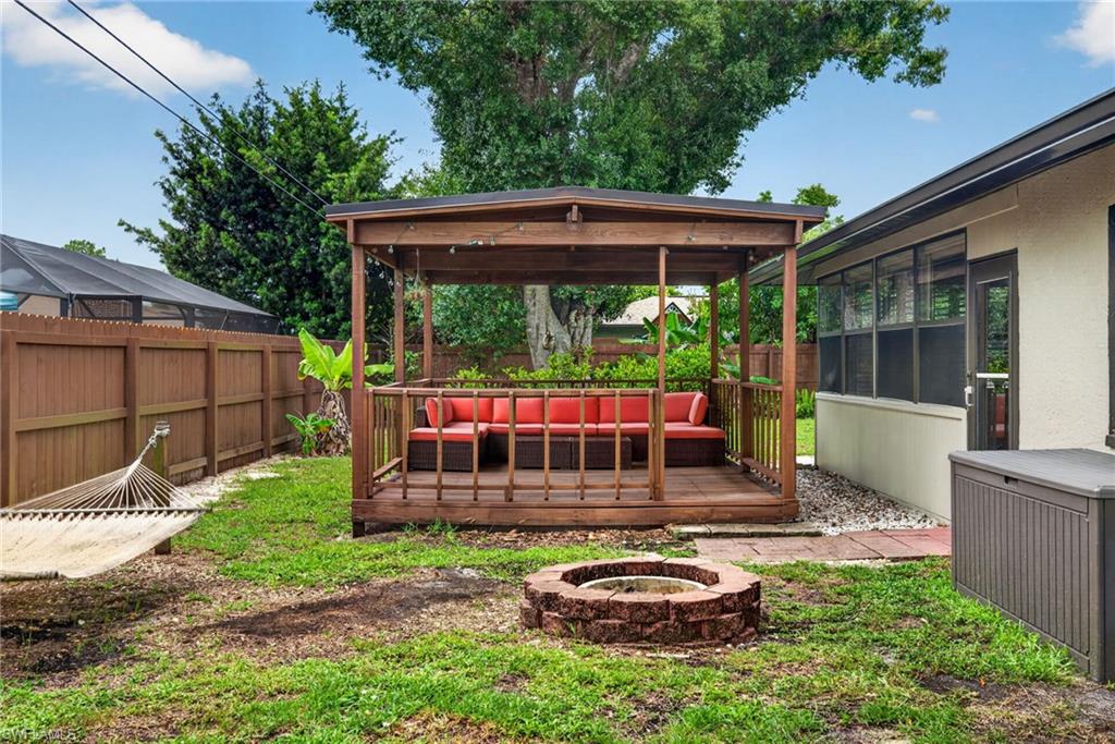 SAN CARLOS PARK - Residential Lease