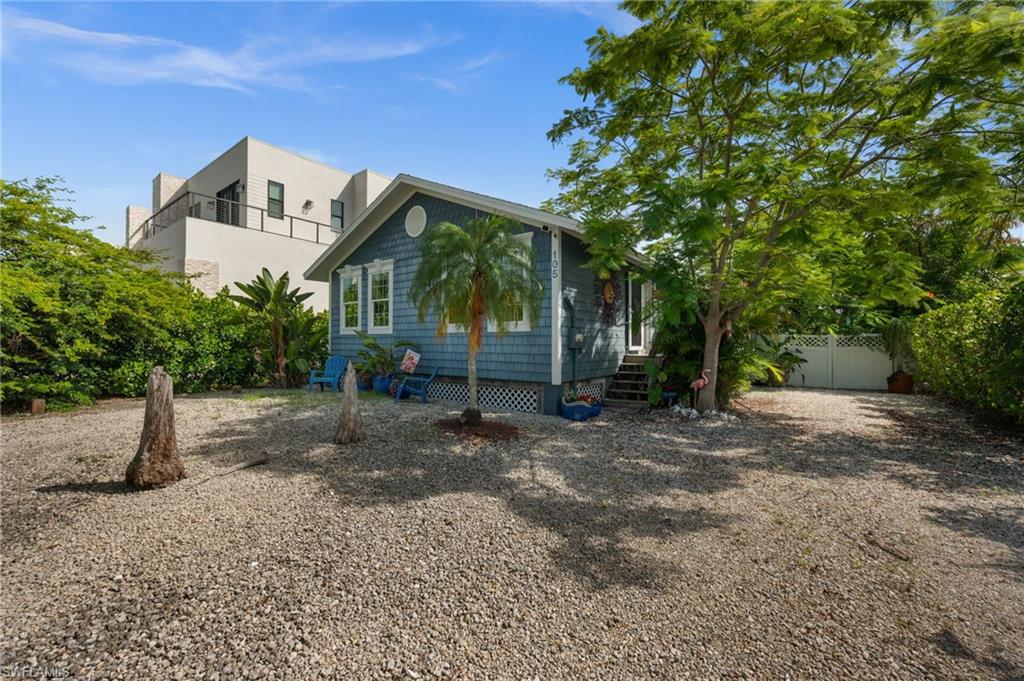 ISLES OF CAPRI - Residential Lease