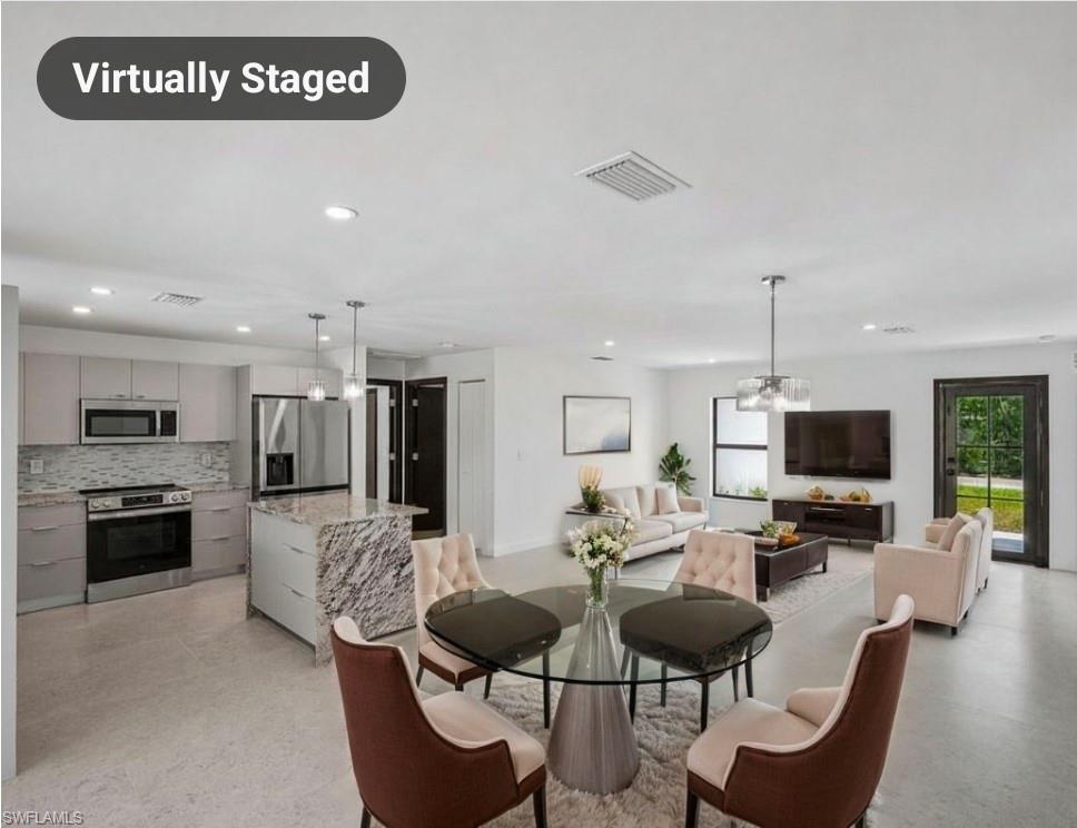 CAPE CORAL - Residential
