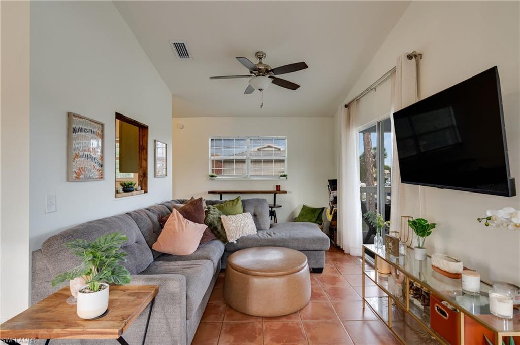 SAN CARLOS PARK - Residential