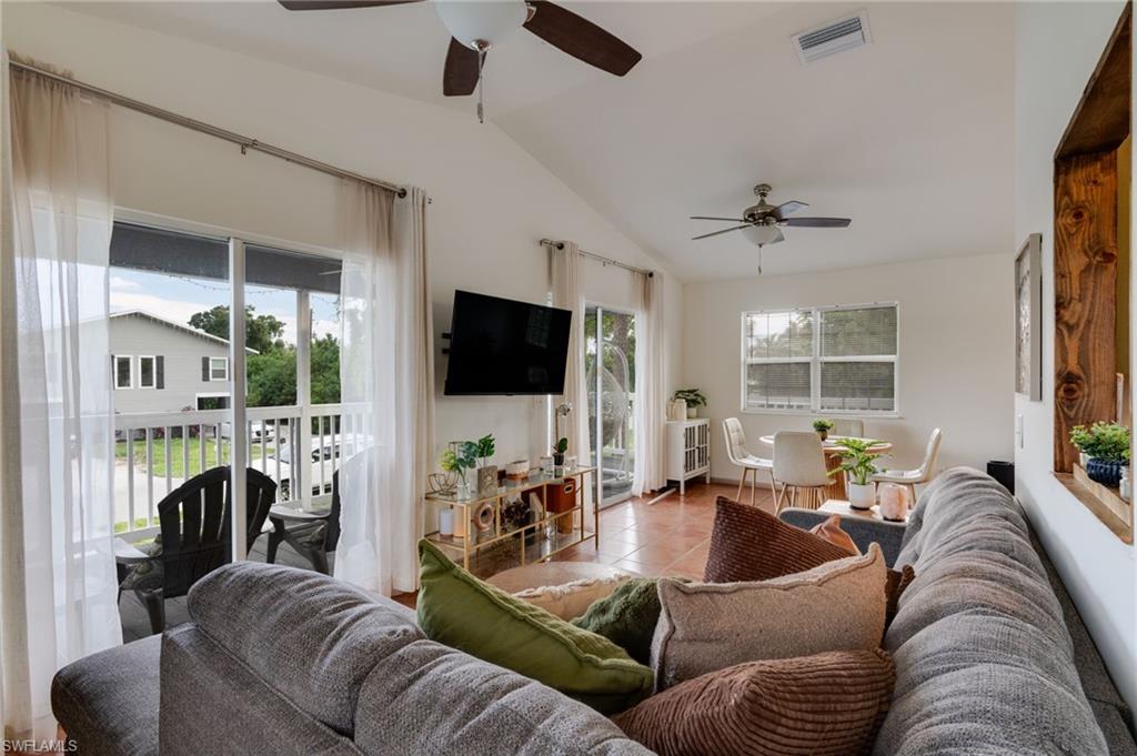 SAN CARLOS PARK - Residential