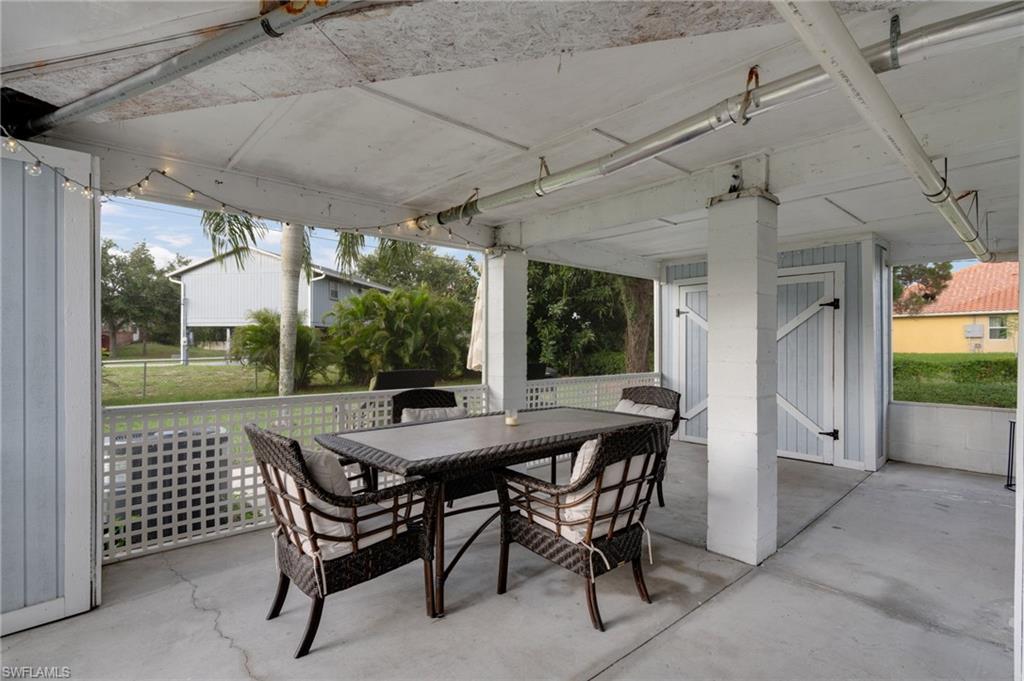 SAN CARLOS PARK - Residential