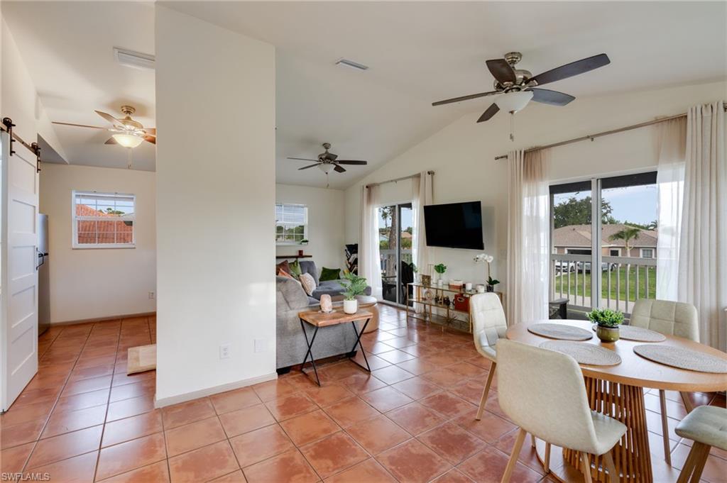 SAN CARLOS PARK - Residential