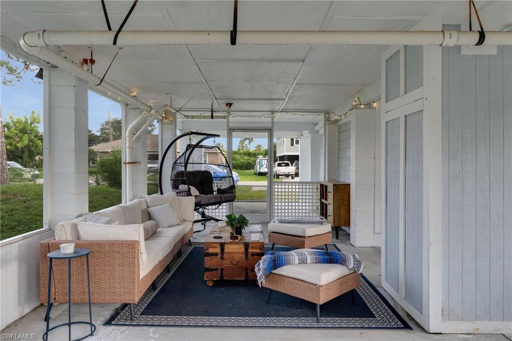 SAN CARLOS PARK - Residential