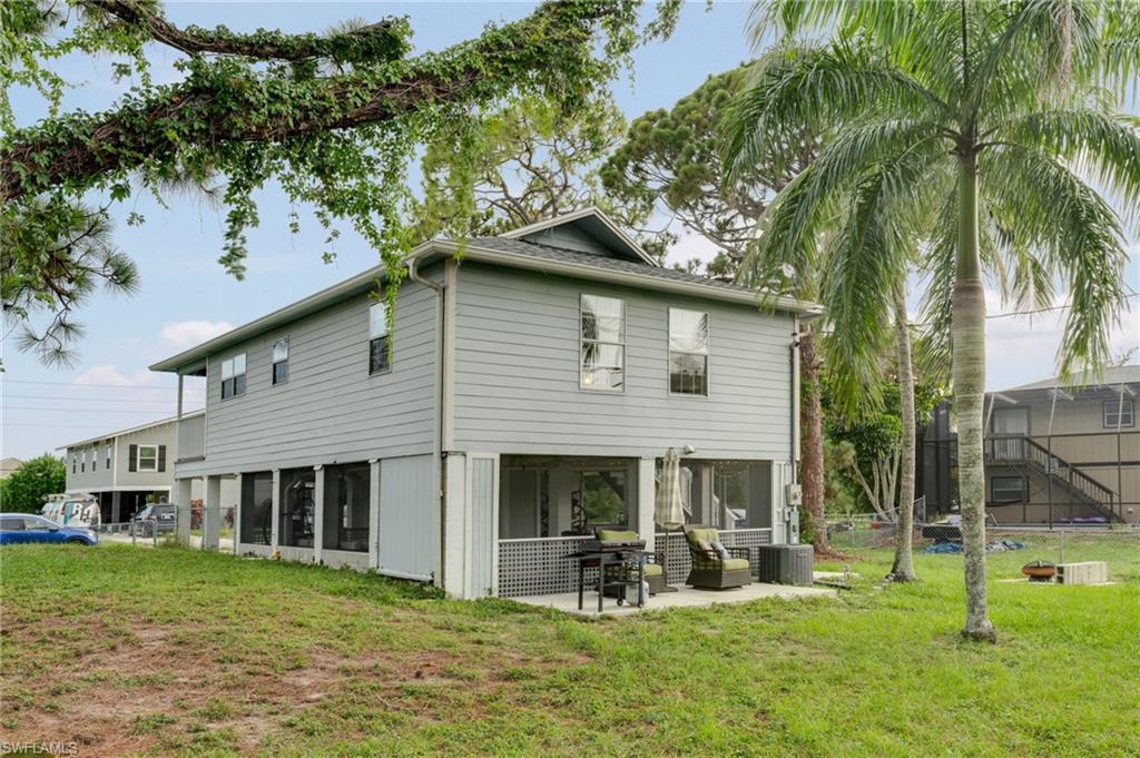 SAN CARLOS PARK - Residential