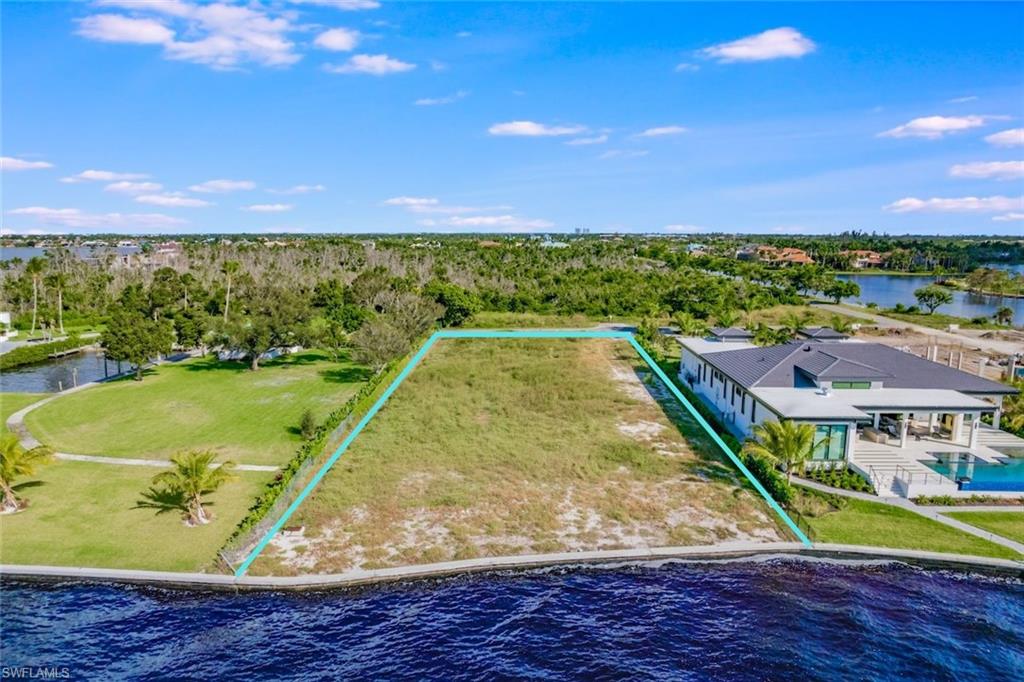FORT MYERS - Land