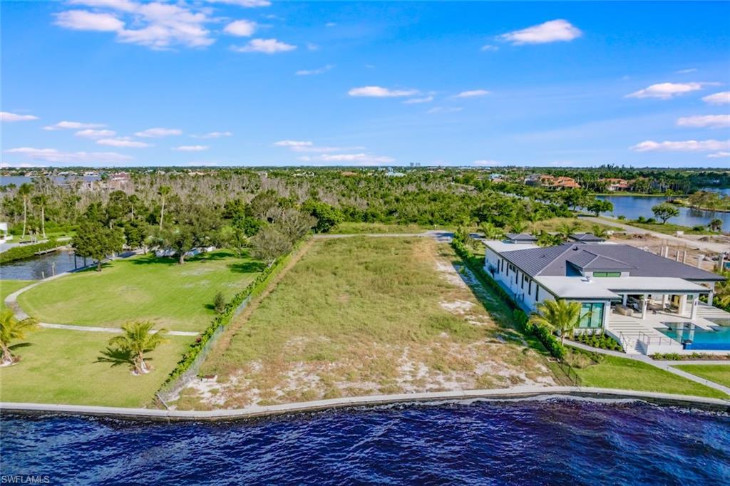FORT MYERS - Land
